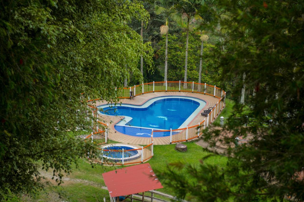 Hacienda Charrascal Coffe Farm Apartment Manizales Bagian luar foto