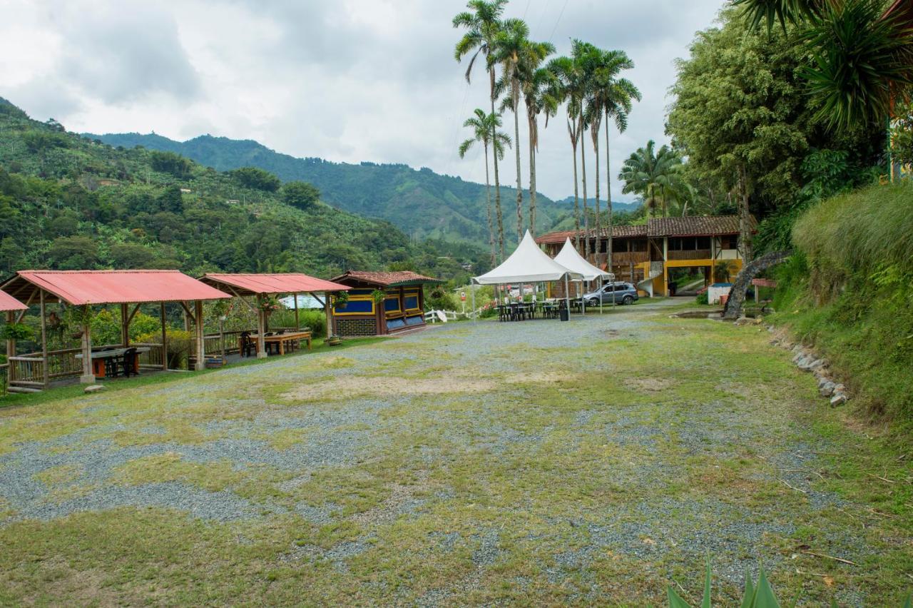 Hacienda Charrascal Coffe Farm Apartment Manizales Bagian luar foto